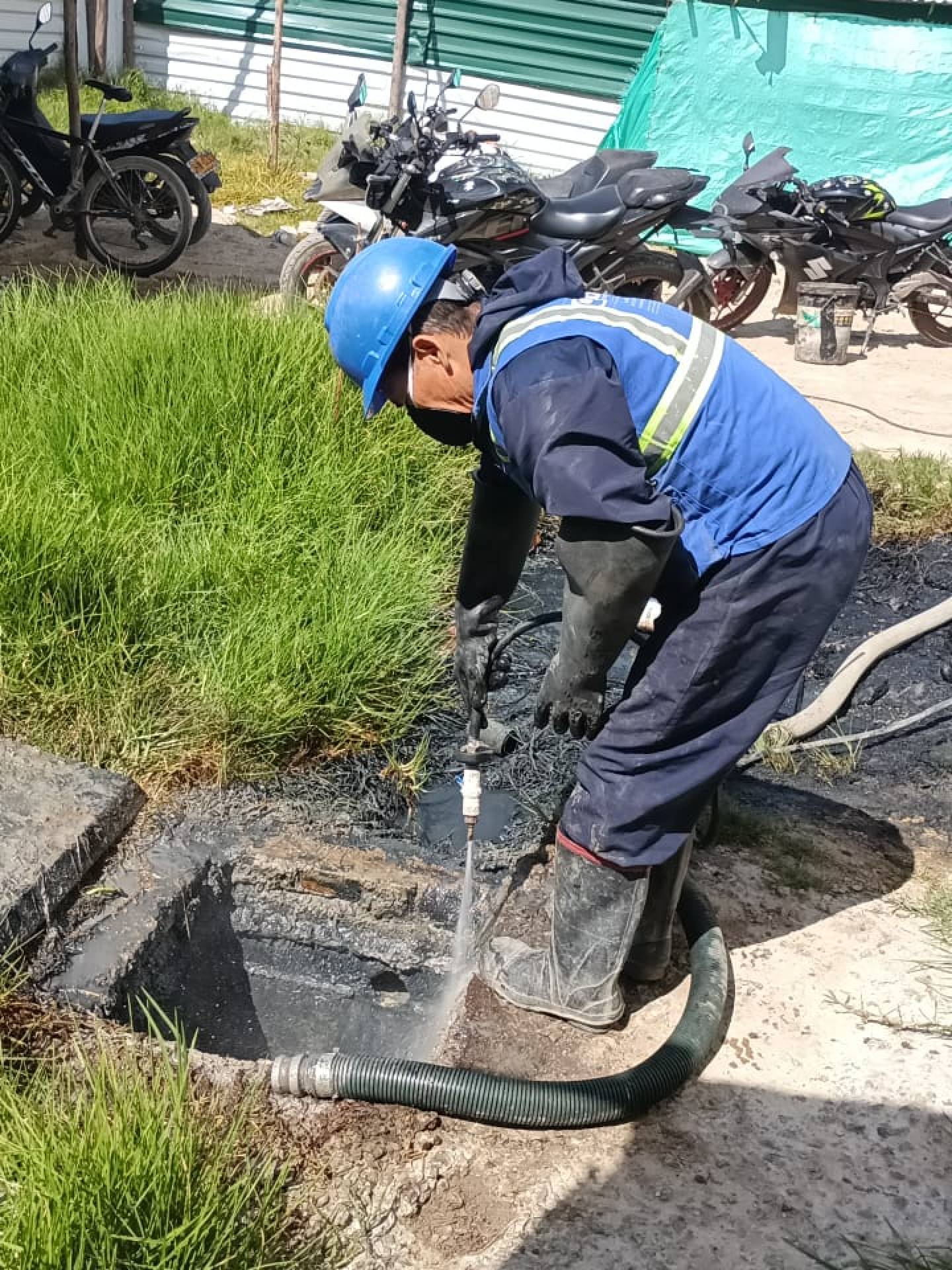 Proceso de succión de pozos sépticos